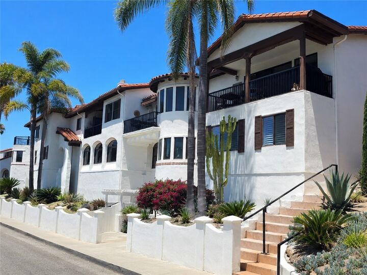Property Photo: 410 Cazador CA 92672