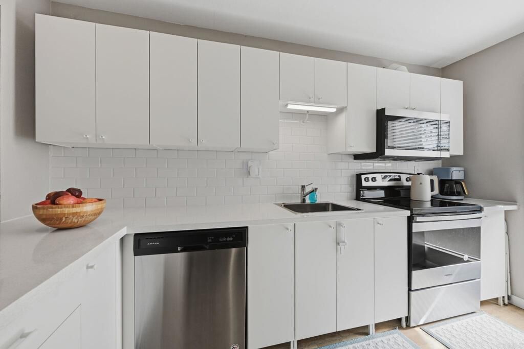Property Photo:  5700 Baltimore Drive 81  CA 91942 