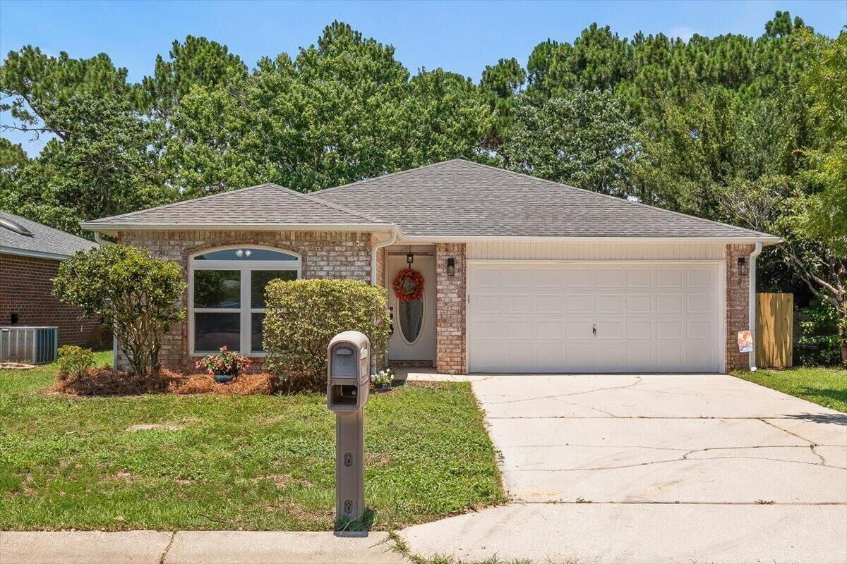 Property Photo:  6395 Heronwalk Drive  FL 32563 
