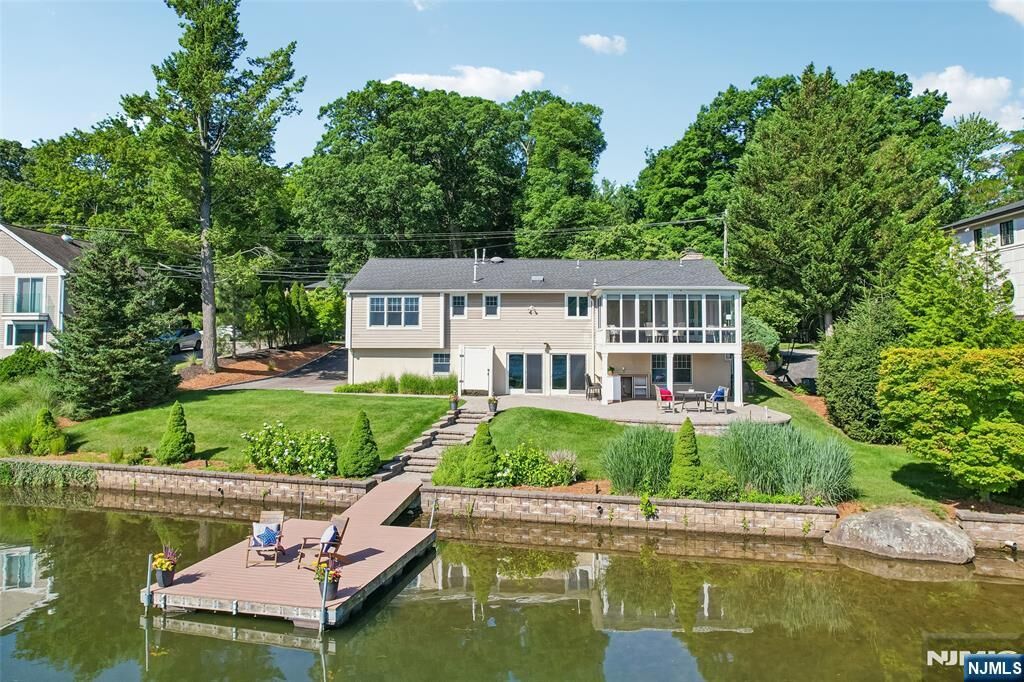 Property Photo:  1050 W Pines Lake Drive  NJ 07470 