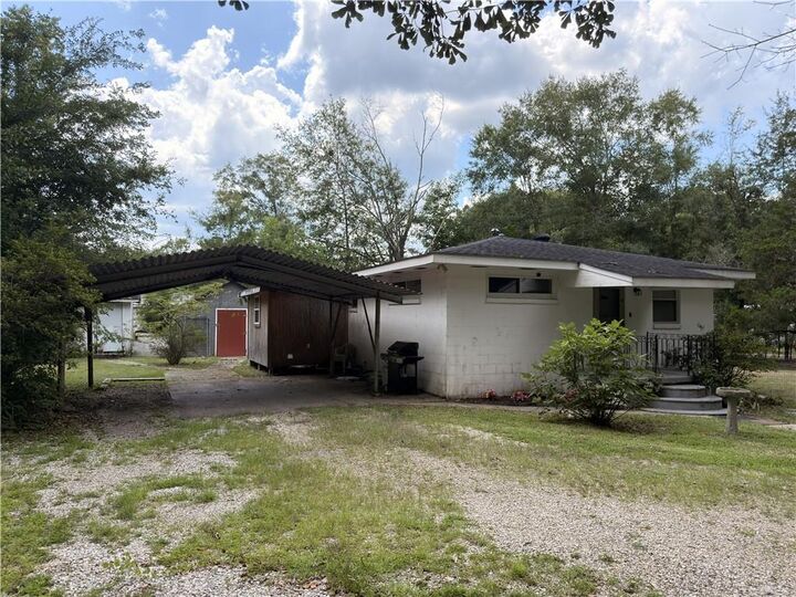 Property Photo: 39154 Craddock Lane LA 70452