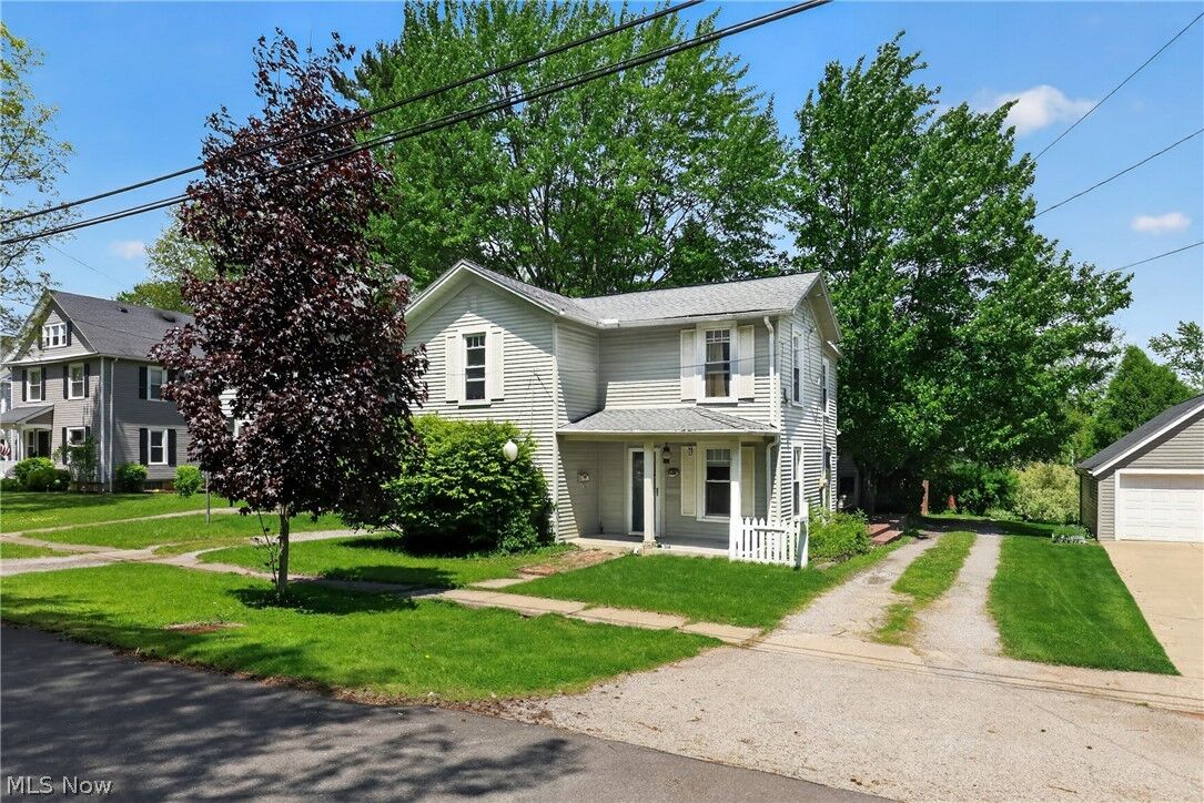 Property Photo: 104 Court Street OH 44406