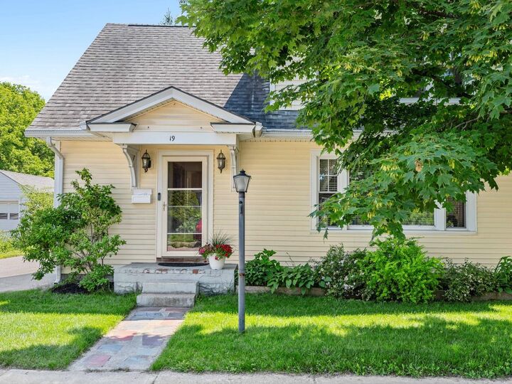 Property Photo: 19 Roland Court VT 05404