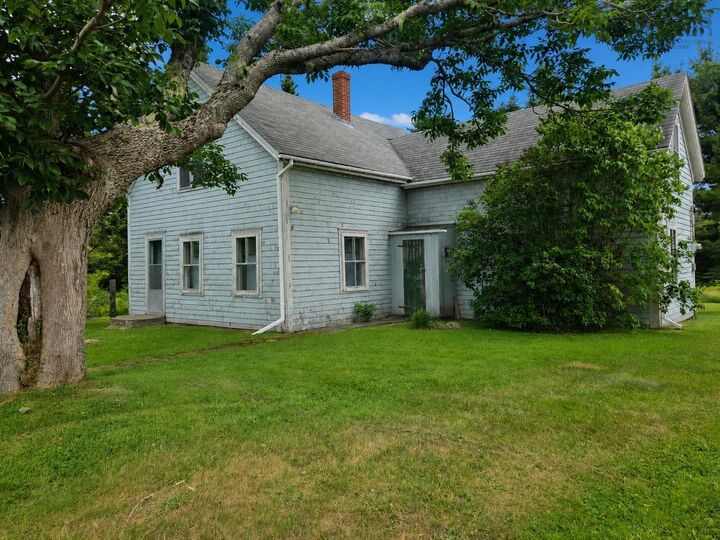 338 Central Port Mouton Road — photo 1