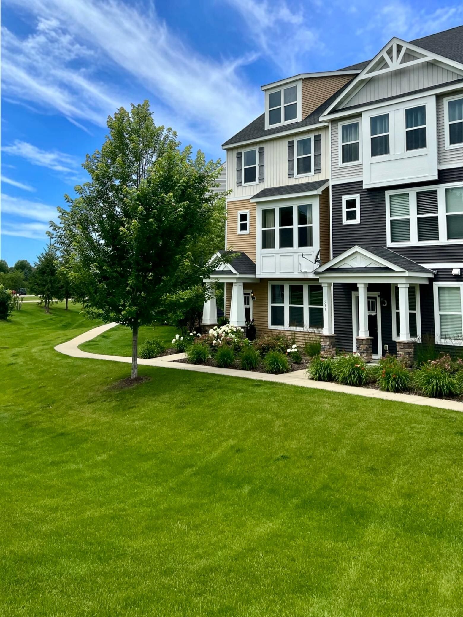 Property Photo: 537 Satori Way MN 55318