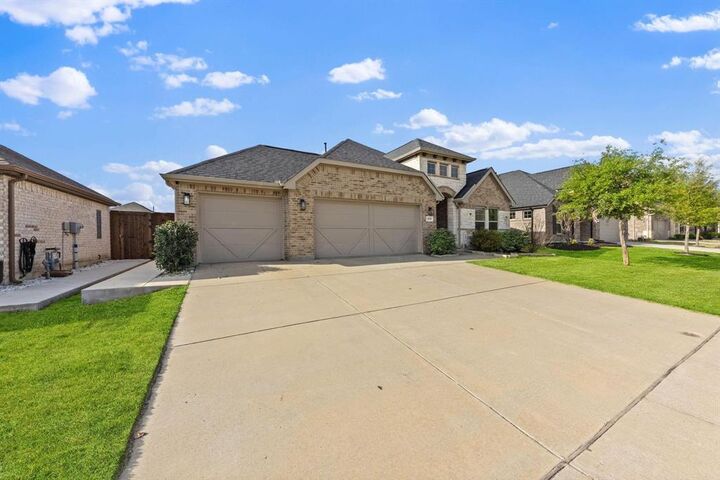 Property Photo: 2818 Chestnut Lane TX 75454