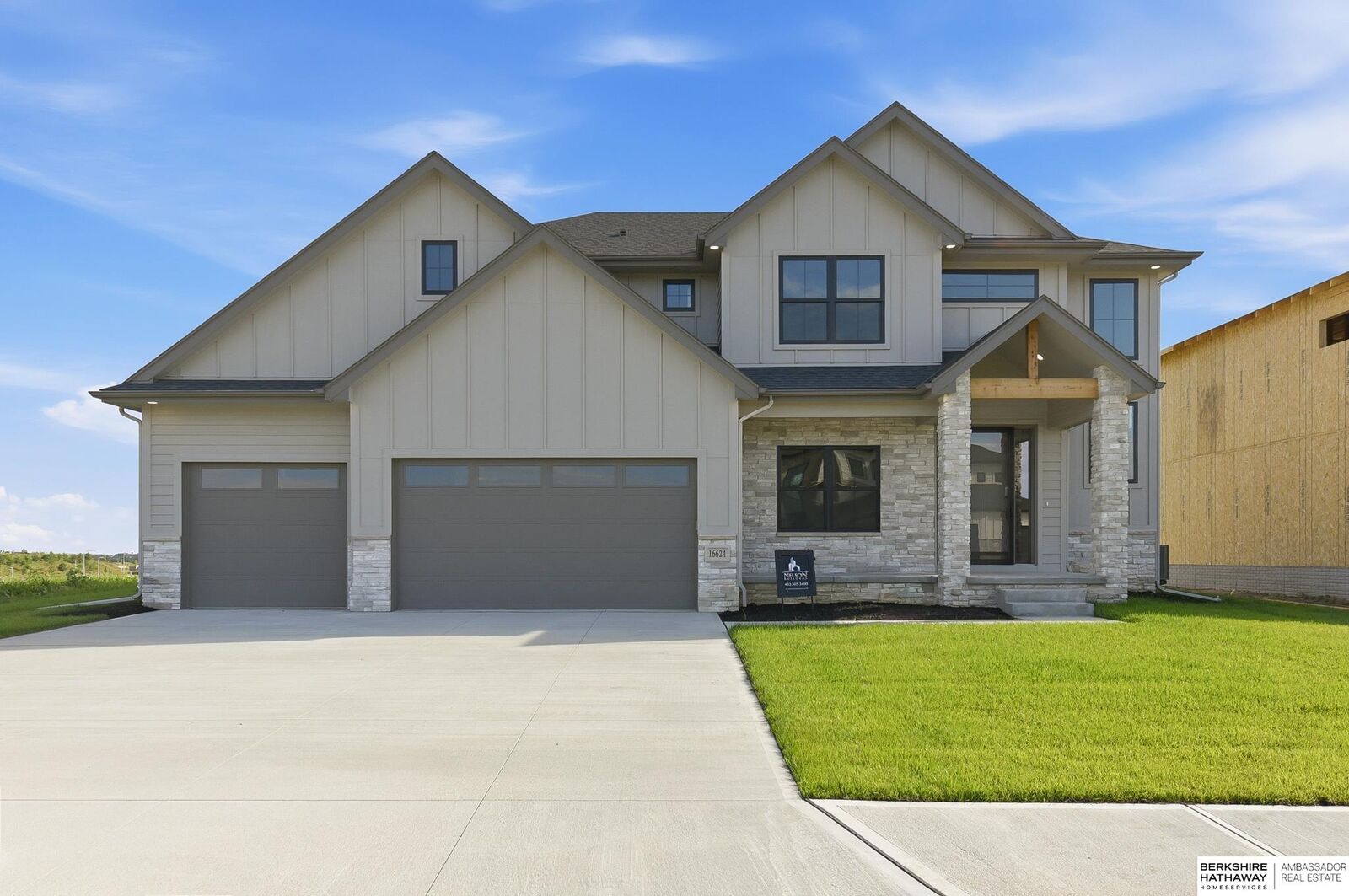 Property Photo: 16624 Abigail Street NE 68007