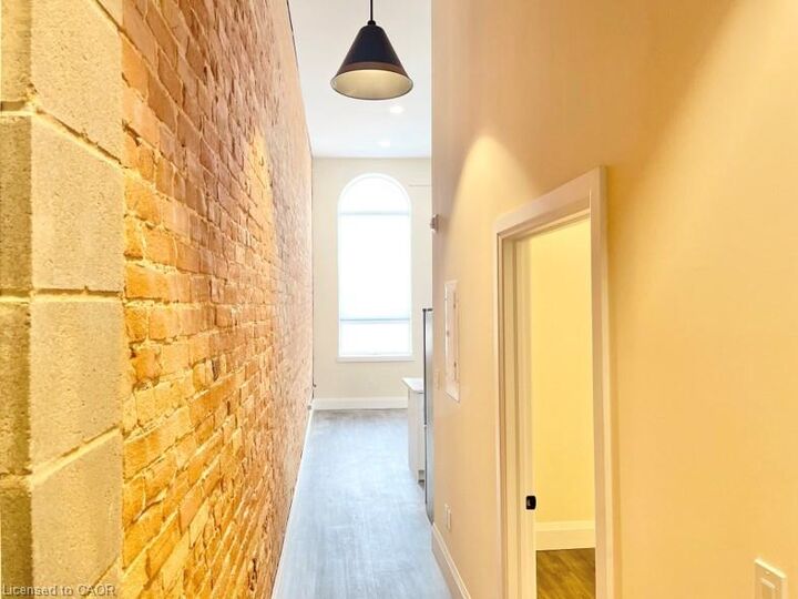 Property Photo:  16 Peel Street 5  ON N3Y 1R9 