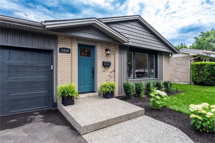 Property Photo: 1414 Dewbourne Crescent ON L7M 1E7