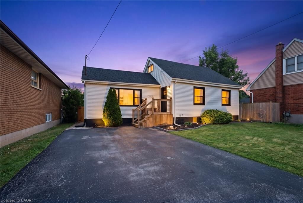 Property Photo: 481 Upper Gage Avenue ON L8V 4J2