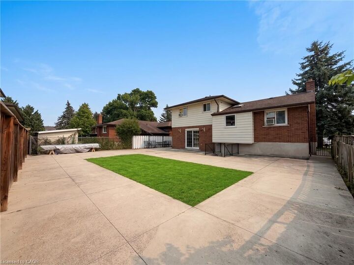 Property Photo: 84 Amherst Drive ON N2P 1C9