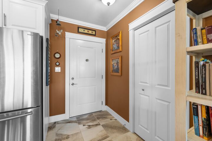 Property Photo: 210 Shakespeare Drive Unit 309 PE C1B 4B7