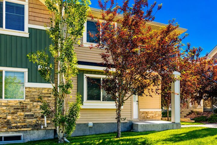 Property Photo:  250 Sage Valley Road NW 1401  AB T3R 0R6 