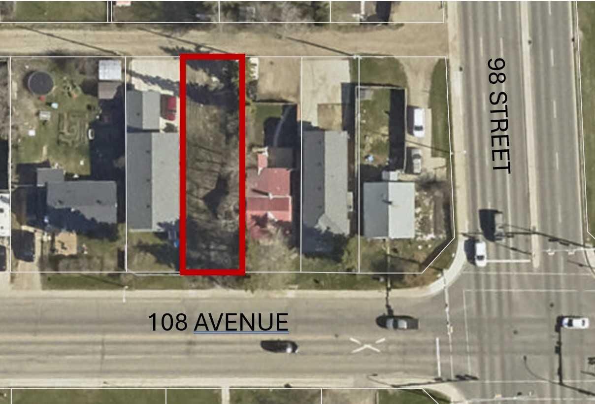 Property Photo: 9810 108 Avenue AB T8V 1N6