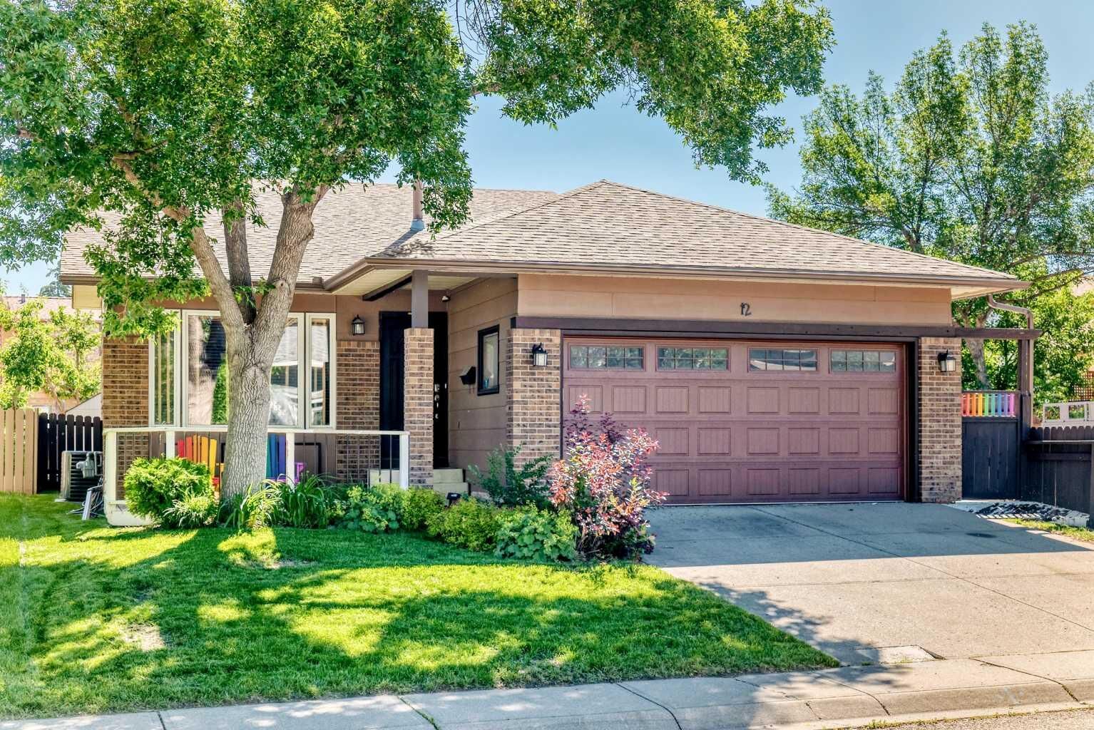 Property Photo: 12 Sunvale Mews SE AB T2X 2P5