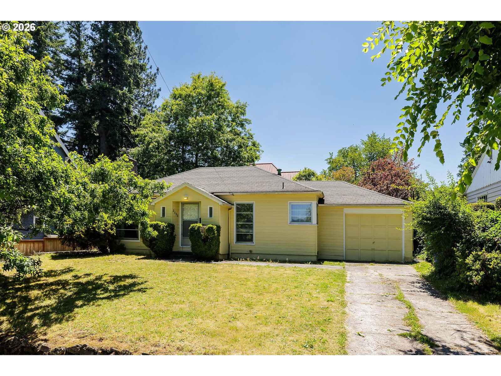 Property Photo:  2530 SW Nevada Ct  OR 97219 