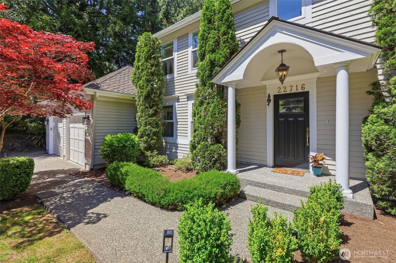 Property Photo: 22716 NE 25th Way WA 98074