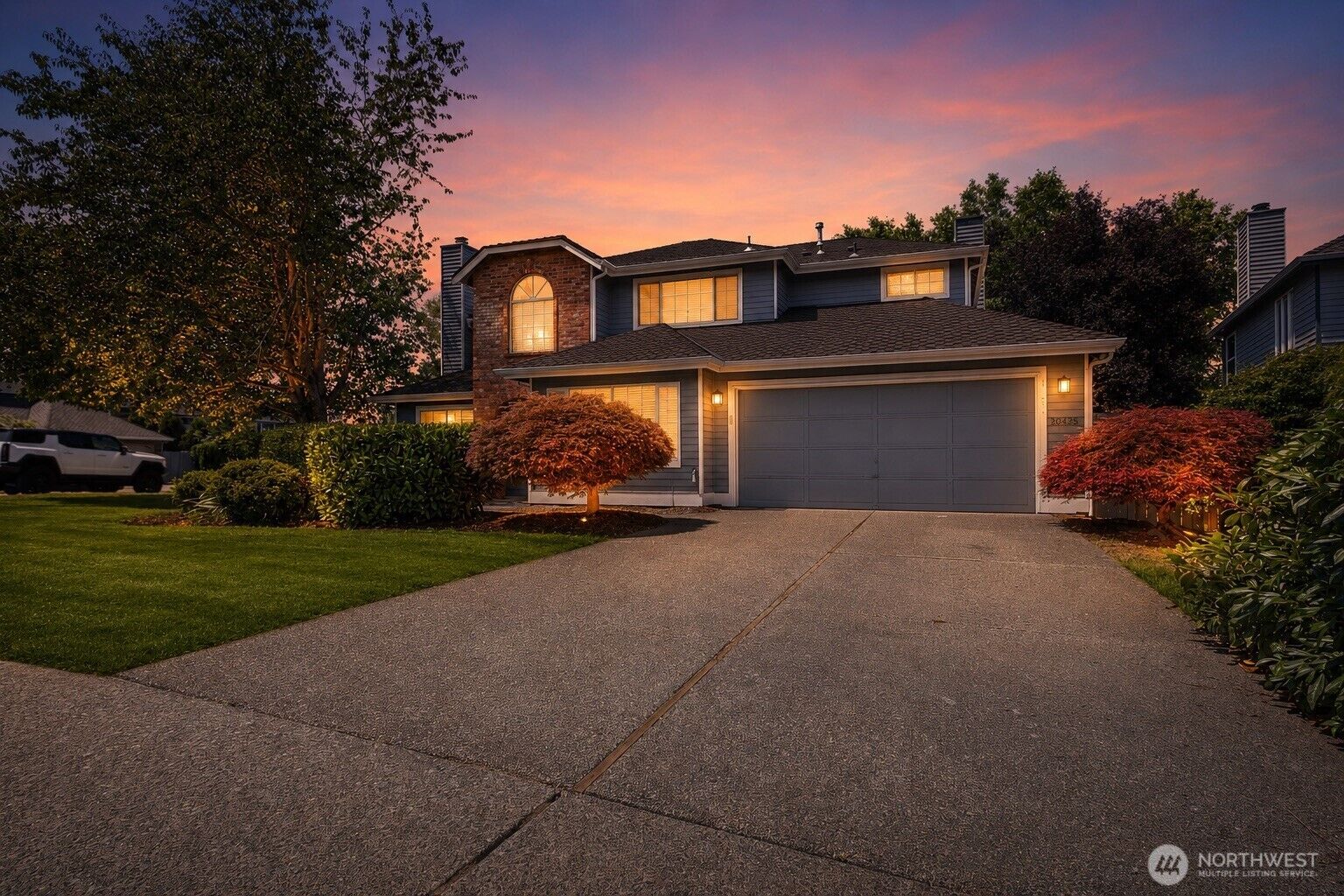 Property Photo: 20425 96th Way S WA 98031