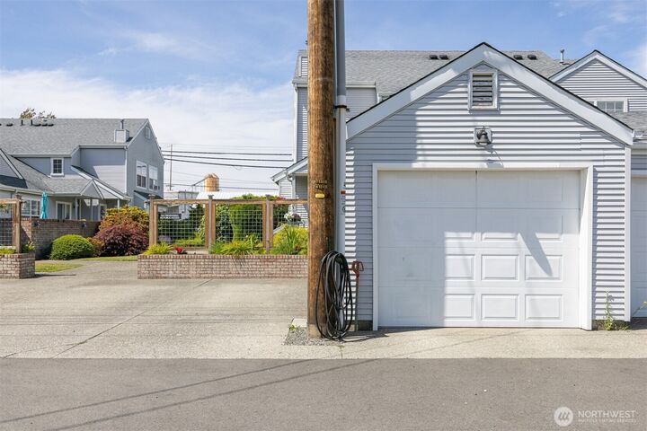 Property Photo:  126 E Grover Street 5  WA 98264 
