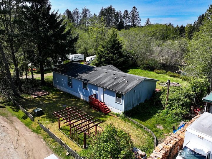 Property Photo:  24215  Y Lane  WA 98640 