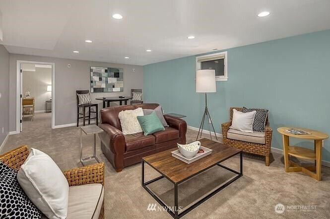 Property Photo: 4105 55th Avenue NE WA 98105