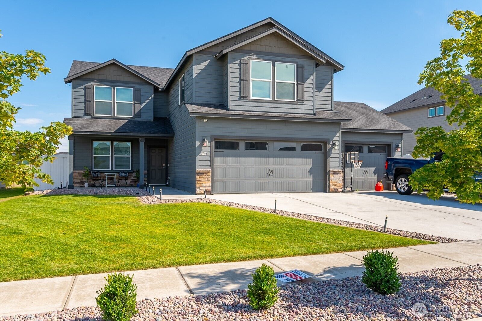 Property Photo:  4211 W Heaverlo Drive  WA 98837 
