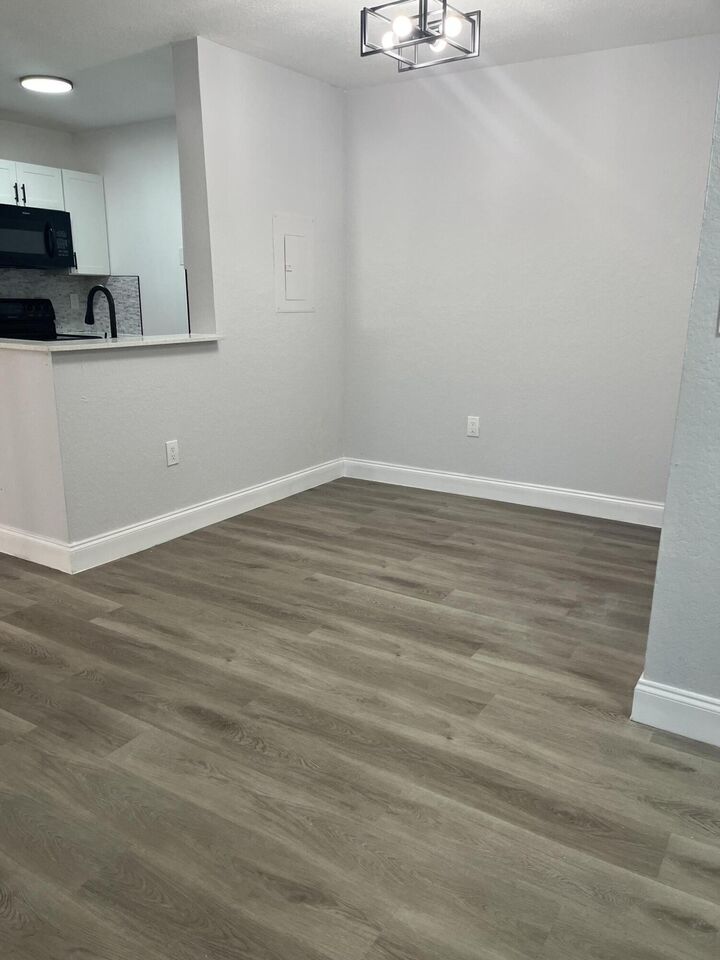 Property Photo: 2820 N Oakland Forest Drive 203 FL 33309