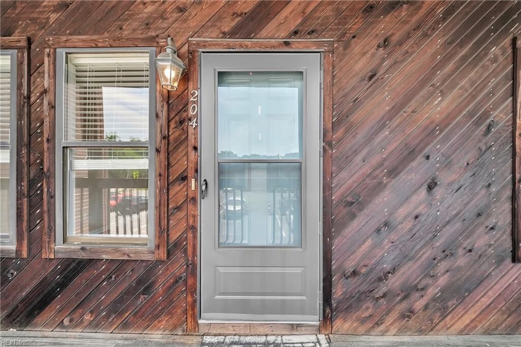 Property Photo: 8530 Tidewater Drive Dr 204 VA 23503