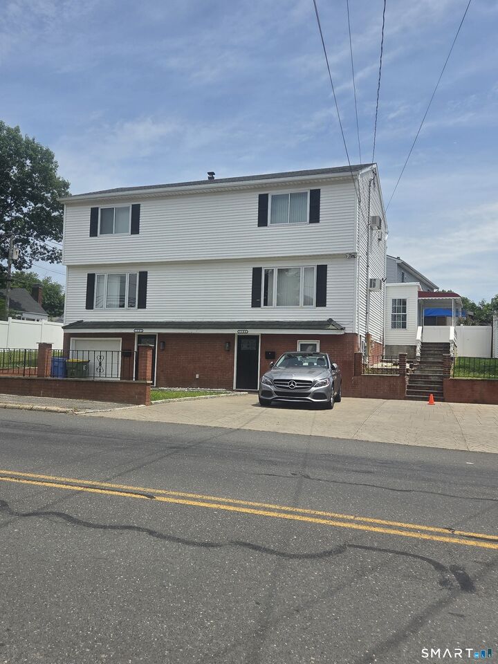 Property Photo: 1101 Highland Avenue CT 06708