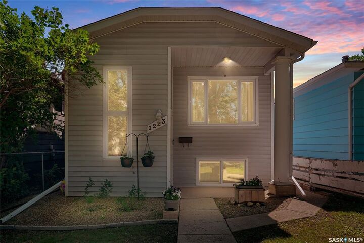 Property Photo:  1223 Robinson Street  SK S4T 2N3 