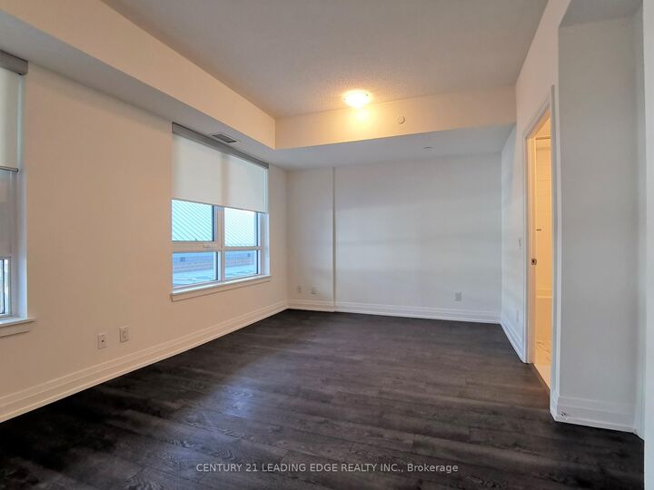 Property Photo: 591 Sheppard Avenue E 331 ON M2K 0G2