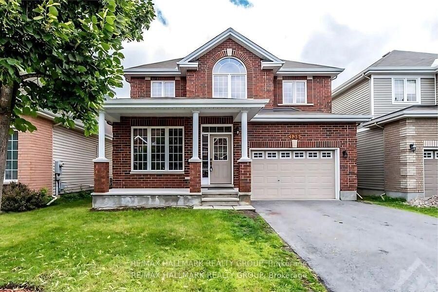 Property Photo: 135 Stedman Street ON K1T 0B4