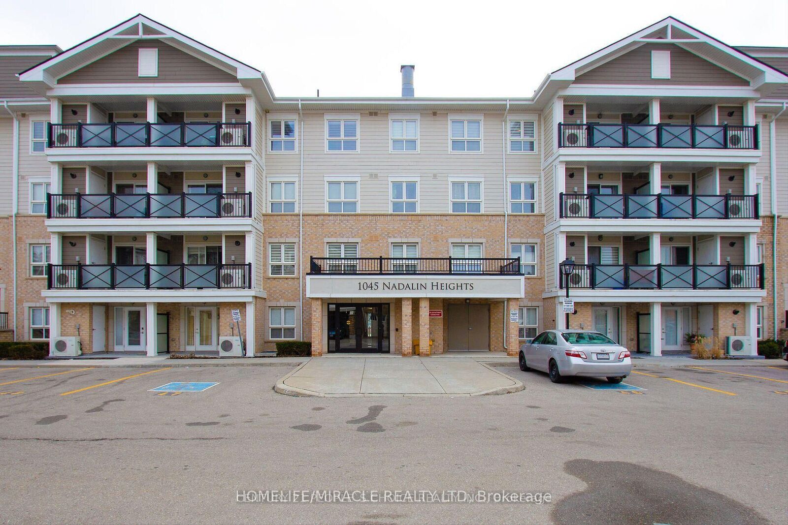 Property Photo:  1045 Nadalin Heights 211  ON L9T 8R5 