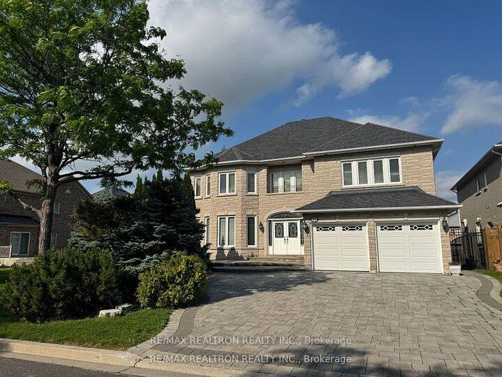 Property Photo:  21 Goldring Crescent  ON L6C 1Y6 
