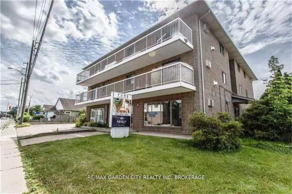 Property Photo:  210 Pelham Road 101  ON L2S 1W9 