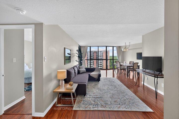 Property Photo: 1240 Marlborough Court 1105 ON L6H 3K7