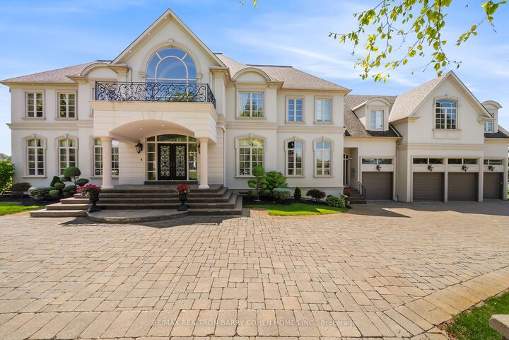 Property Photo: 15 Sylvia Court ON L6C 1B1