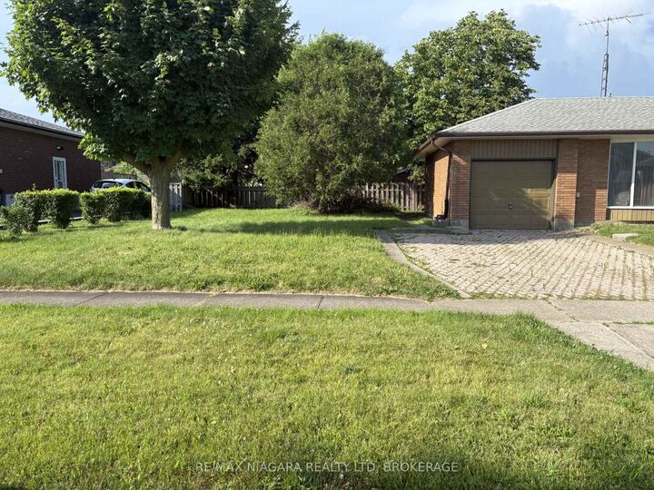Property Photo: 6611 Margaret Street ON L2G 2V1