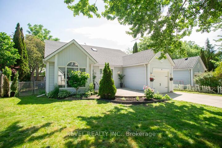 Property Photo:  61 Leslie Avenue  ON N0A 1N4 
