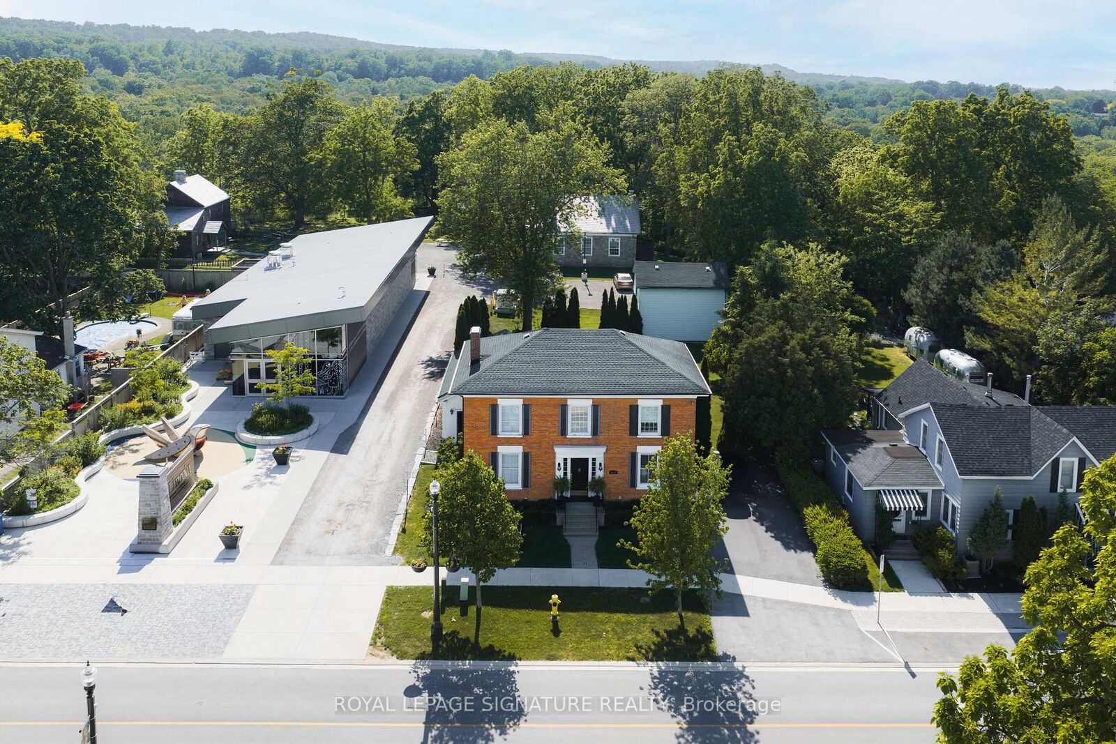 Property Photo: 3804 Main Street ON L0R 1S0