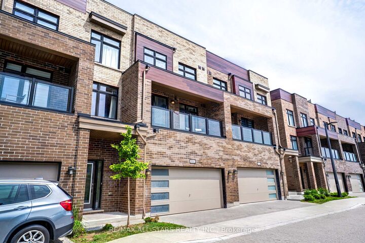 Property Photo: 1865 Pickering Parkway #904 ON L1V 0H2