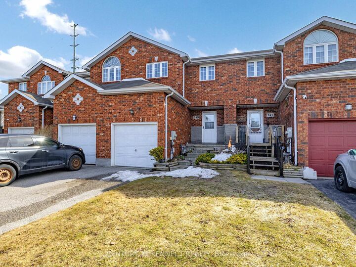 Property Photo:  249 Stanley Street  ON L4M 7G2 