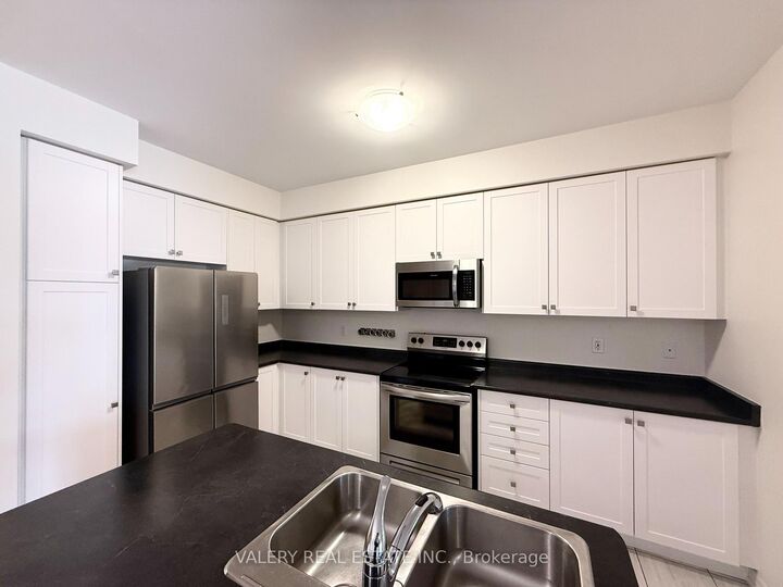 Property Photo: 137 Bravo Lane ON L3Y 4V9