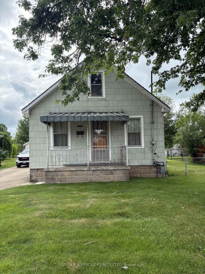 Property Photo:  3826 Welland Street  ON L2G 6J4 