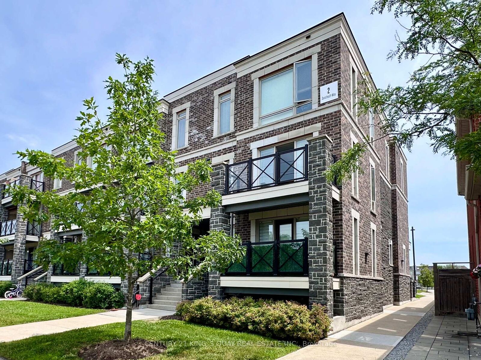 Photo de la propriété:  2 Dunsheath Way 102  ON L6B 1N3 