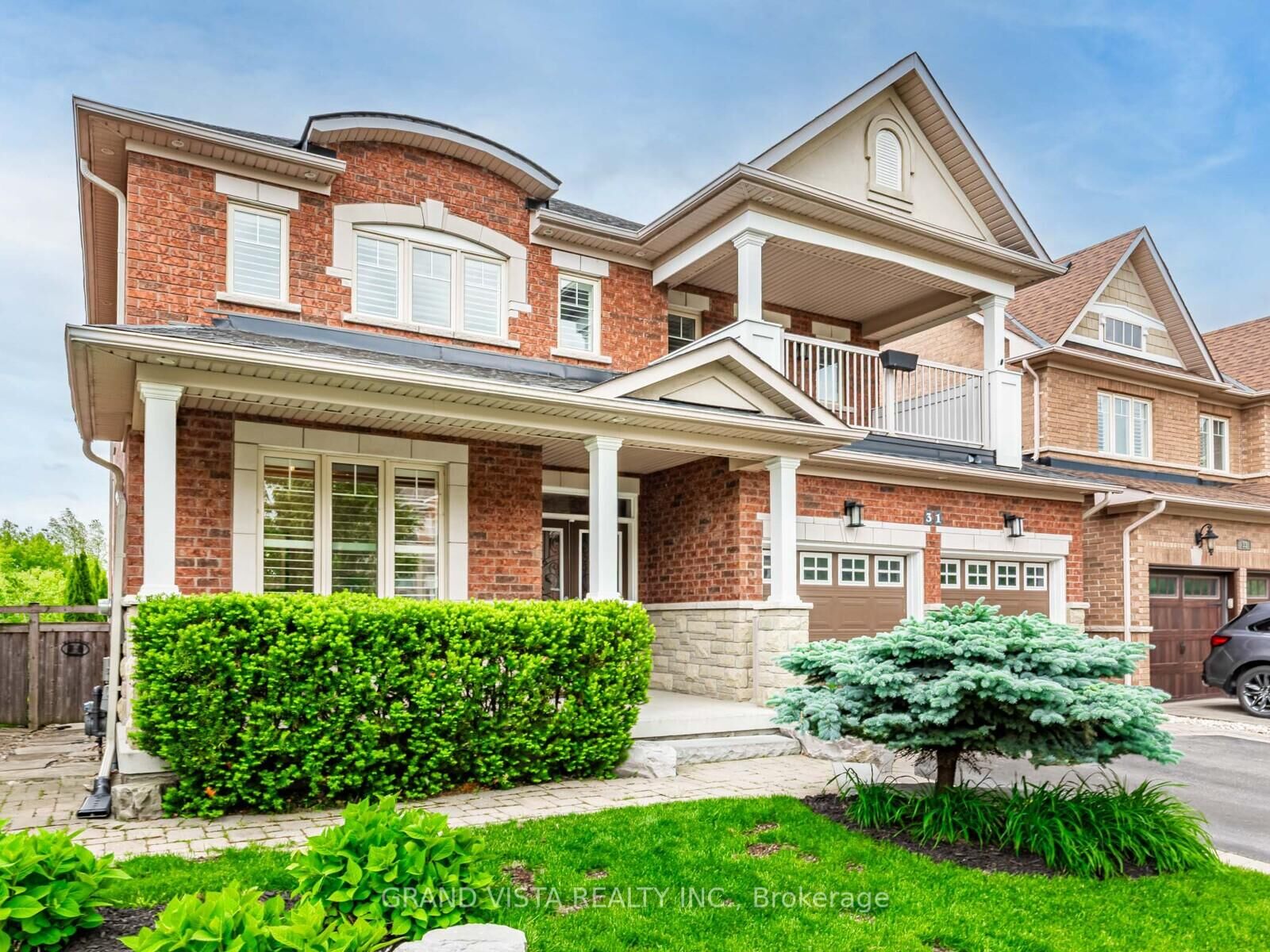 Property Photo:  31 Routledge Drive  ON L4E 0C4 