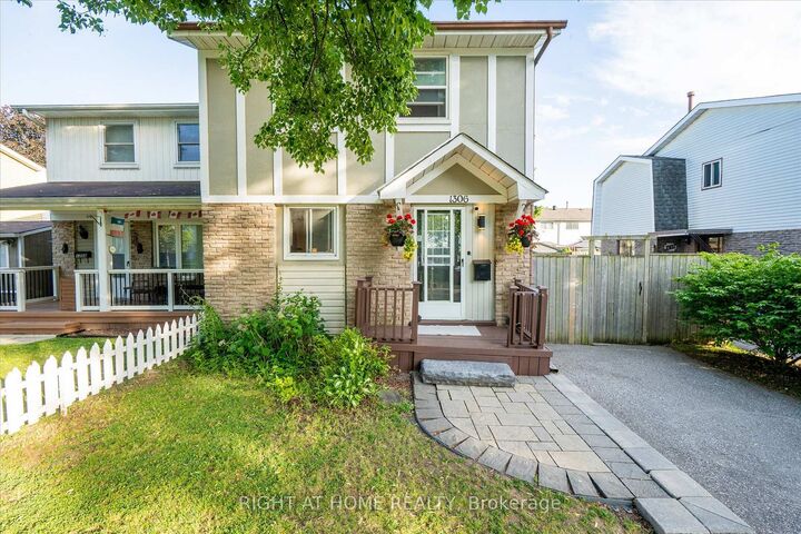 Property Photo: 1306 Fenelon Crescent ON L1J 6G1