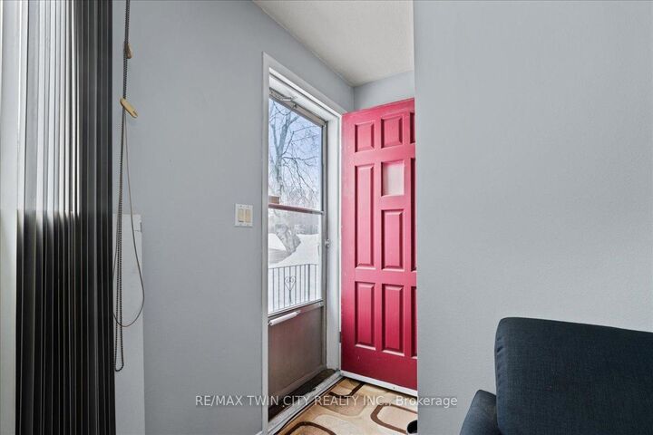 Property Photo:  85 Elm Street  ON N3Y 3B7 