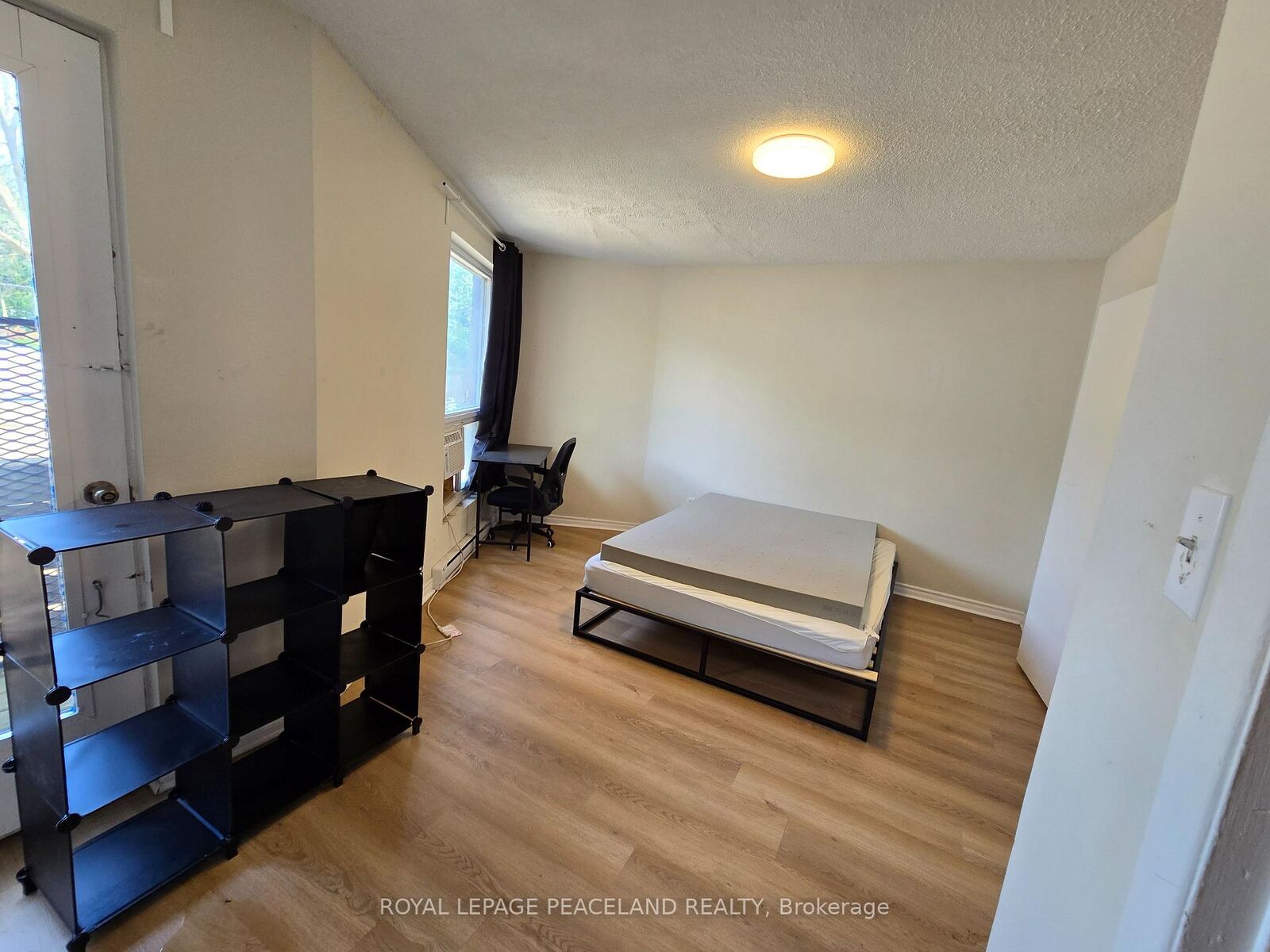 Property Photo:  558 Spadina Crescent 6  ON M5S 2J9 