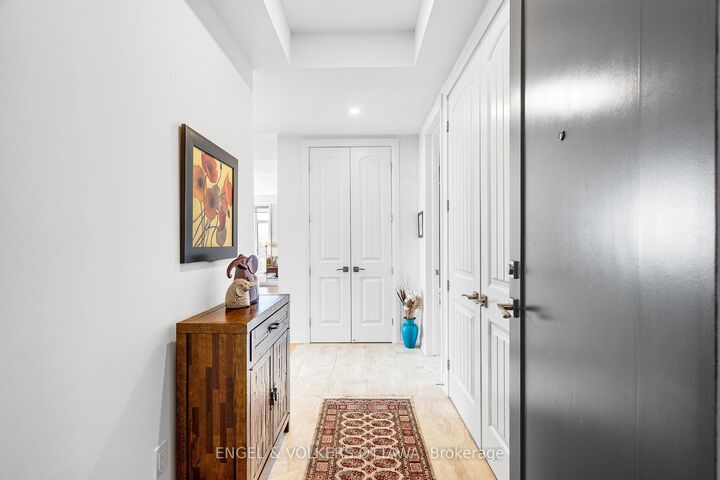 Property Photo: 110 Cortile Private 402 ON K1V 2S8